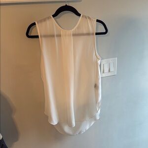 Vince Camuto White Sleeveless Blouse with Rounded Neckline Size Small